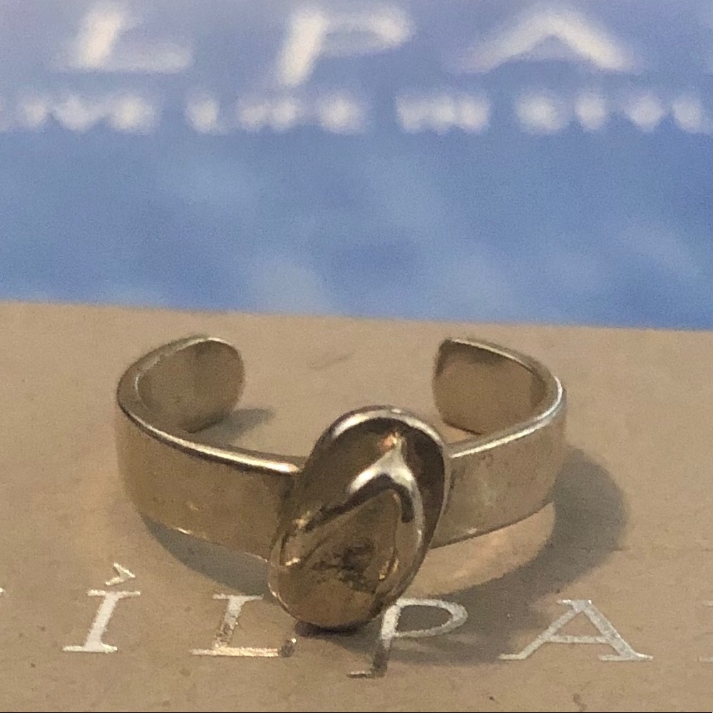 Silpada Sterling Silver Flip Flop Toe Ring O1730
